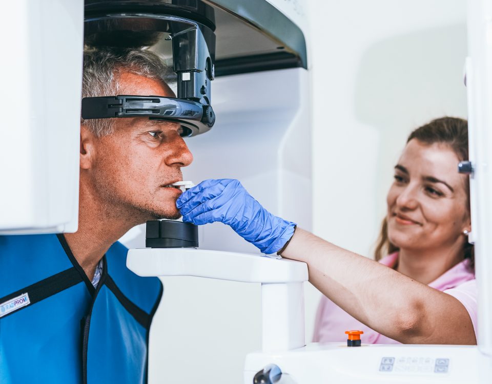 röntgen zubov opg panoramatická snímka schill