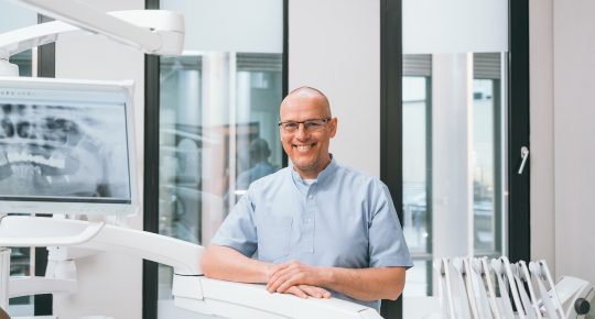 MUDr. Alexander Schill 60 rokov garancie