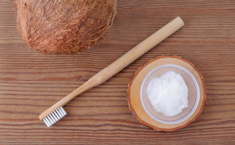 vyplachovanie úst kokosovým olejom