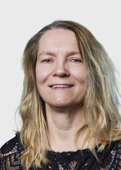 rekonštrukcia chrupu Schill Dental Clinic pani Fialková po