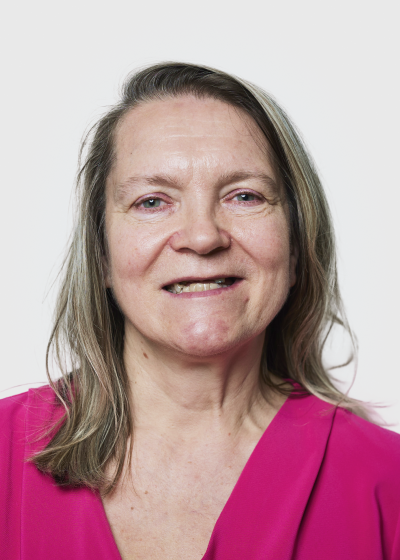 rekonštrukcia chrupu Schill Dental Clinic pani Fialková