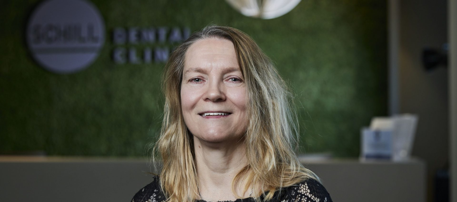 rekonštrukcia chrupu v schill dental clinic pani Fialková